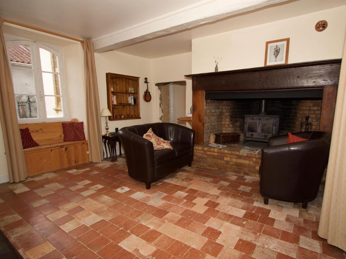 Ancienne Ecole Bed and Breakfast Cazaux-Villecomtal Buitenkant foto