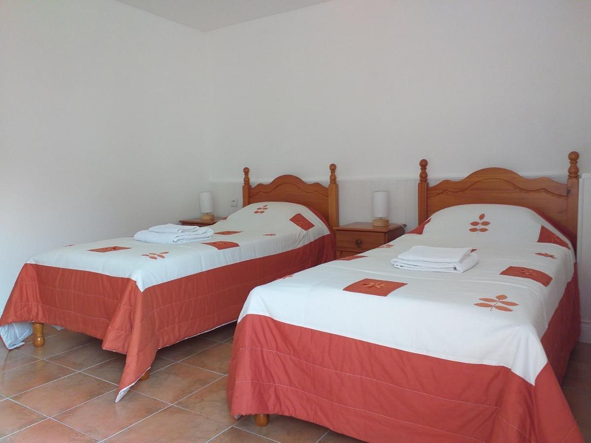 Ancienne Ecole Bed and Breakfast Cazaux-Villecomtal Buitenkant foto