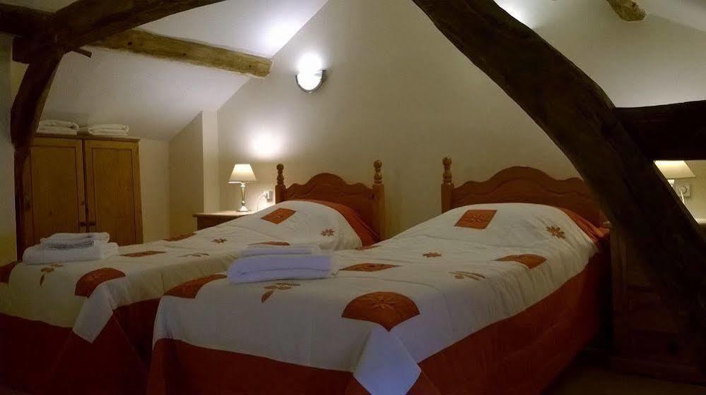 Ancienne Ecole Bed and Breakfast Cazaux-Villecomtal Buitenkant foto