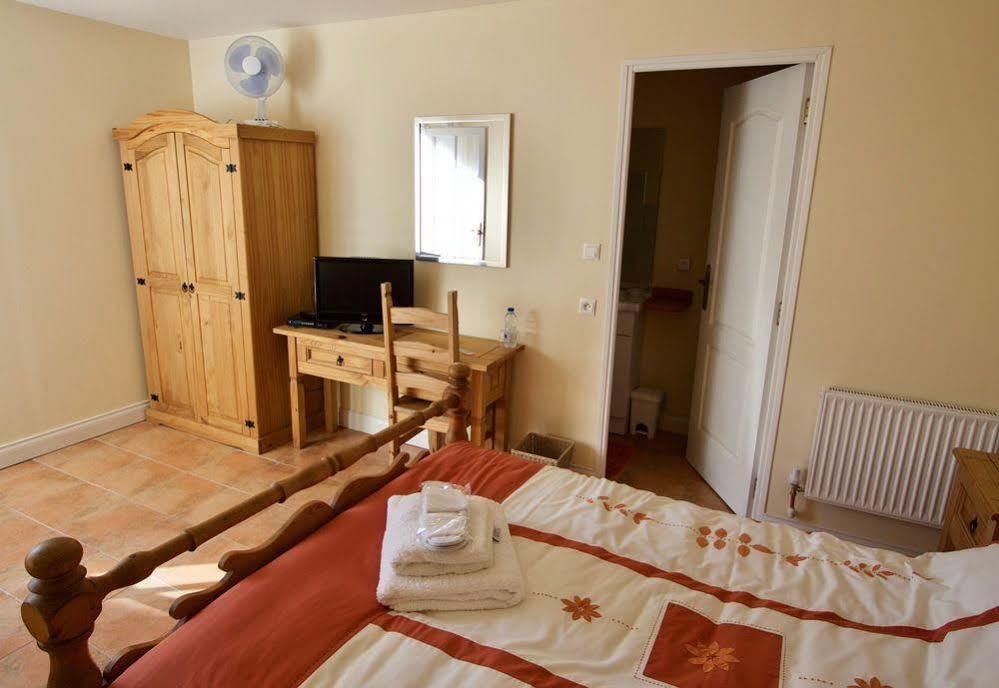 Ancienne Ecole Bed and Breakfast Cazaux-Villecomtal Buitenkant foto